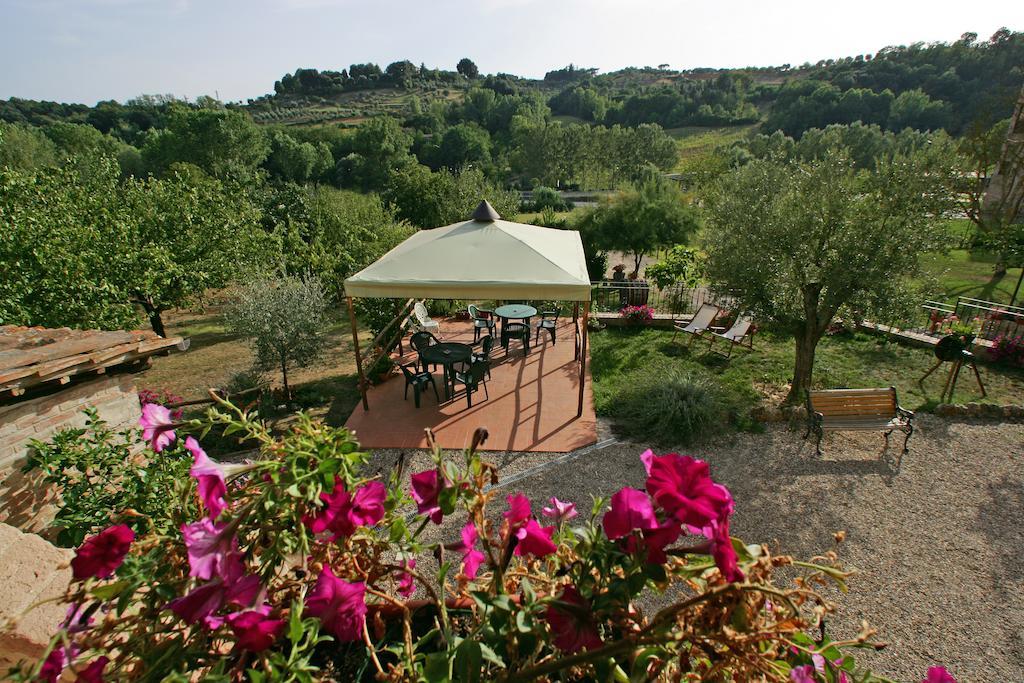 Podere Il Pero Siena Exterior foto