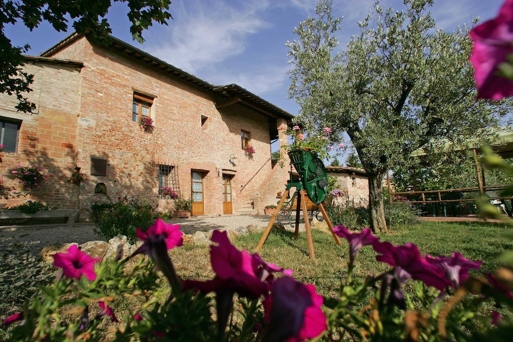 Podere Il Pero Siena Exterior foto
