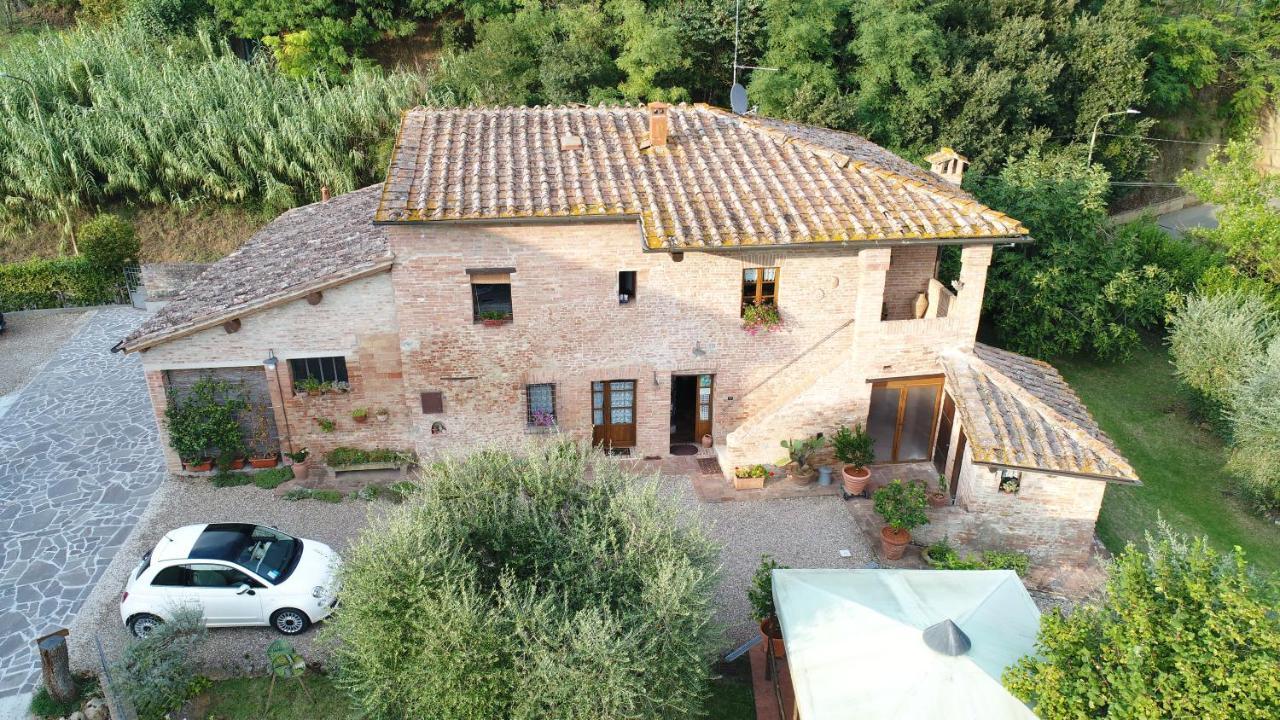 Podere Il Pero Siena Exterior foto